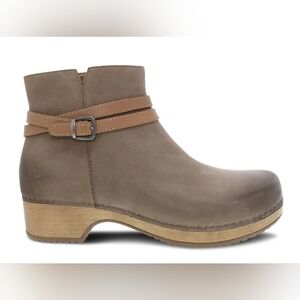 DANSKO WOMEN’S BOOTIES SIZE 7.5-8